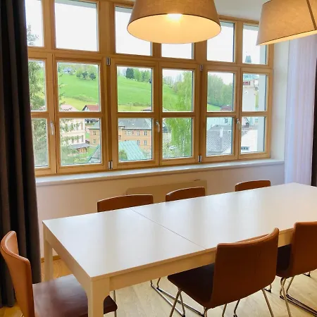 Kotel Apartment *