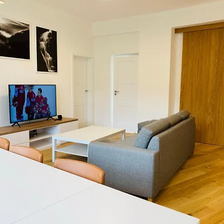 Kotel Apartamento *