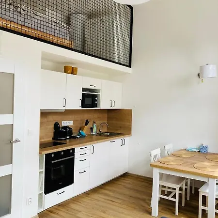 Kotel Apartment *