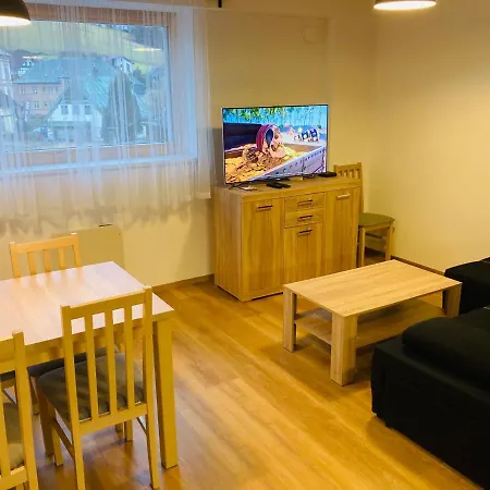 Kotel Apartment *
